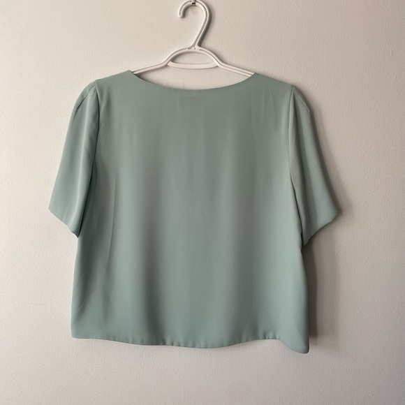 Aritzia Babaton Randy Blouse - Picture 4 of 7